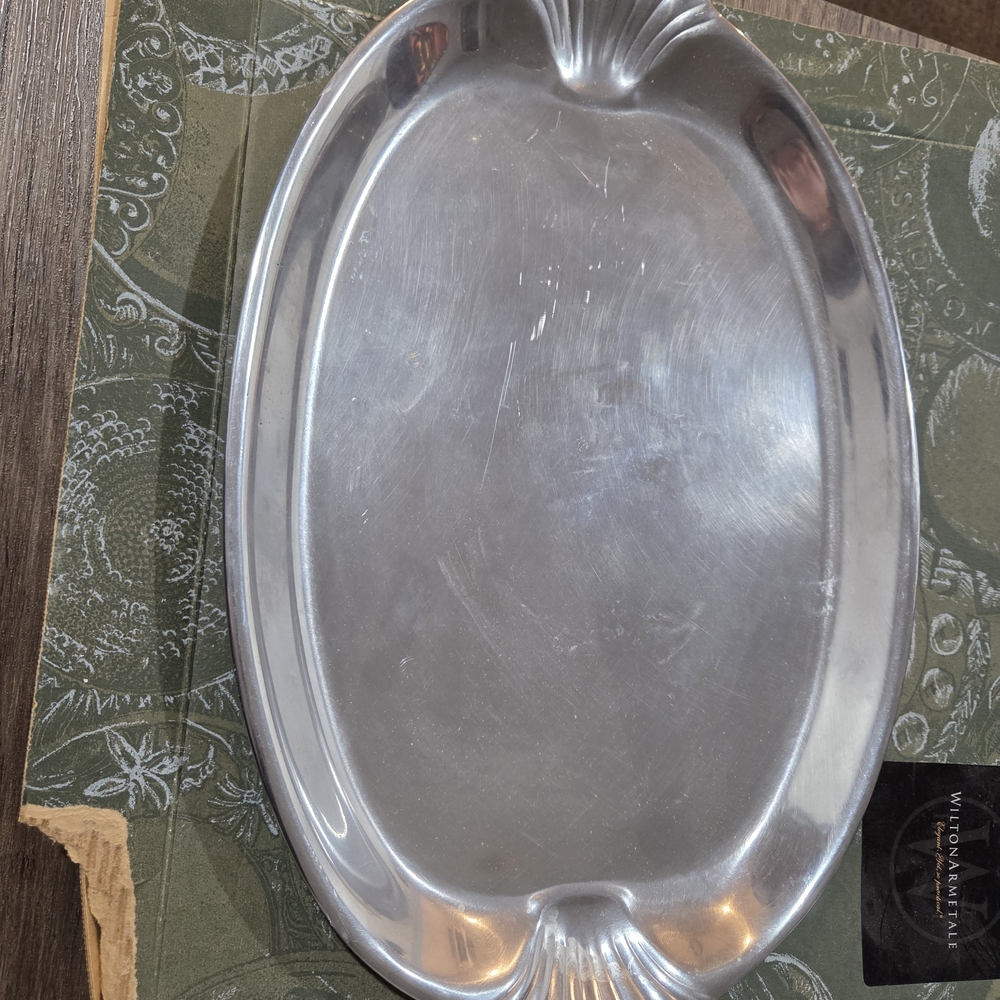 Wilton Armetale Oval Serving Platter Tray Shell Handles Silver Metal